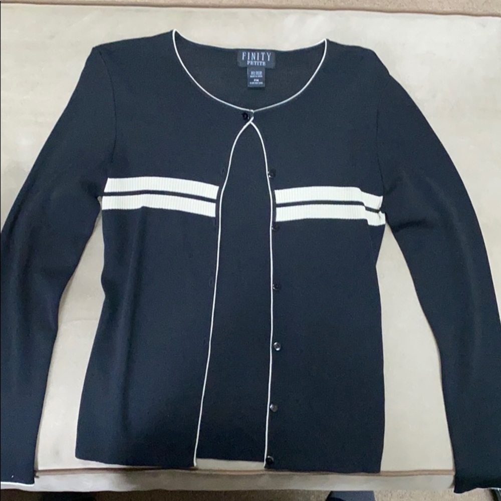 Finity Petite long sleeve sweater size PM.